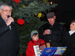 2014 12 16 lk christbaumsingen 05