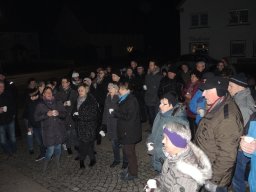 2016 weihnachtsbaumsingen dorfmitte 07