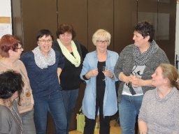 2017 01 31 margit feiert mit chor 16