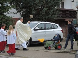 Fahrzeugsegnung und 1. Maifest Hinterbrand