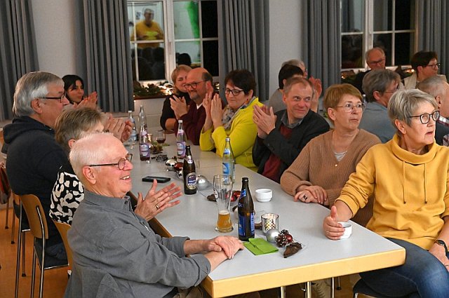 2022 12 13 lk christbaum singen und weihnachtsfeier 028