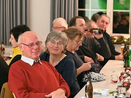 2022 12 13 lk christbaum singen und weihnachtsfeier 022