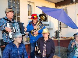 2023 02 decamino gratuliert alena ralf und gerda 025